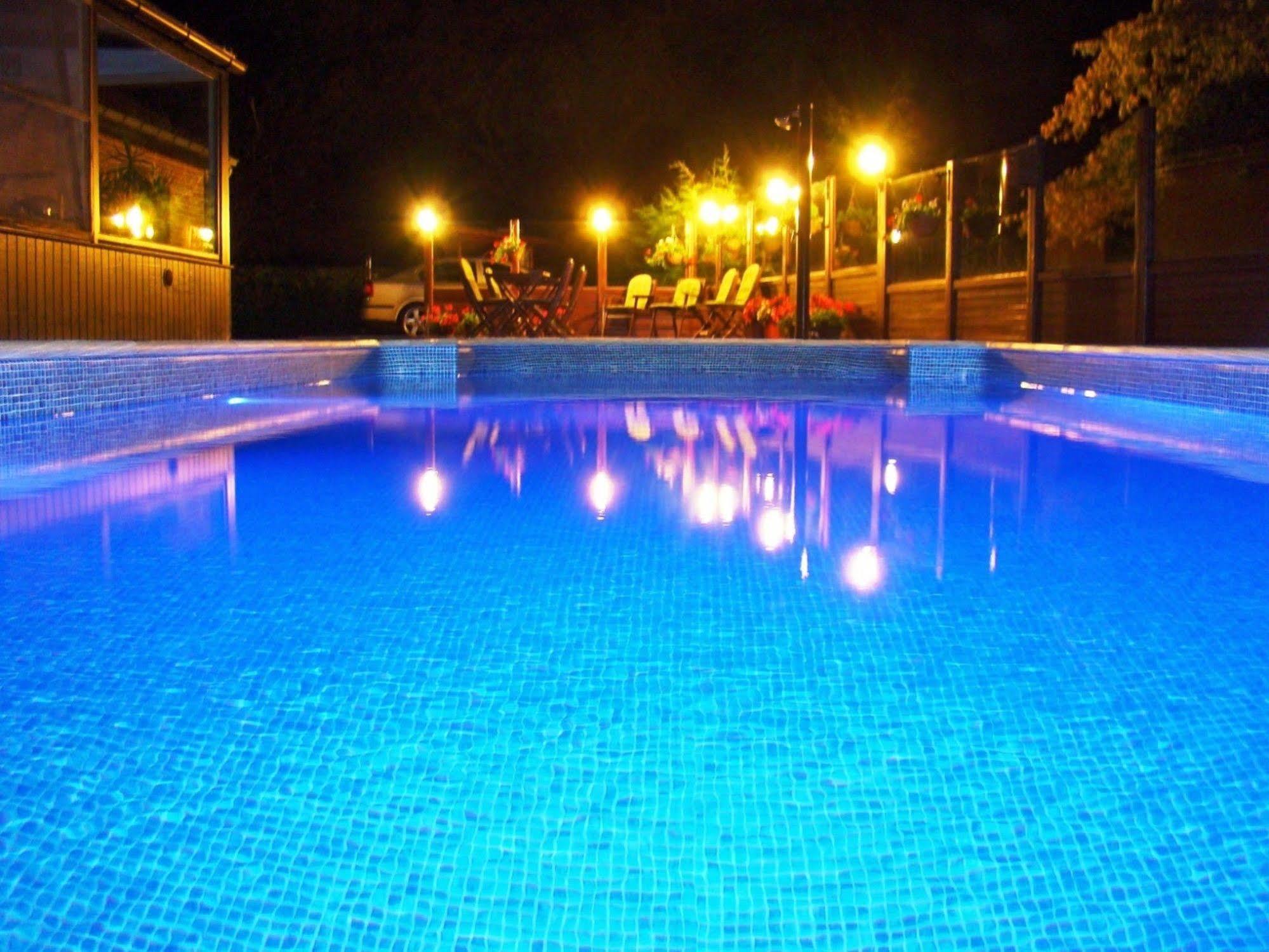 B&B Woodside Torhout Bagian luar foto